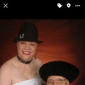 Meet your Posher, Frances